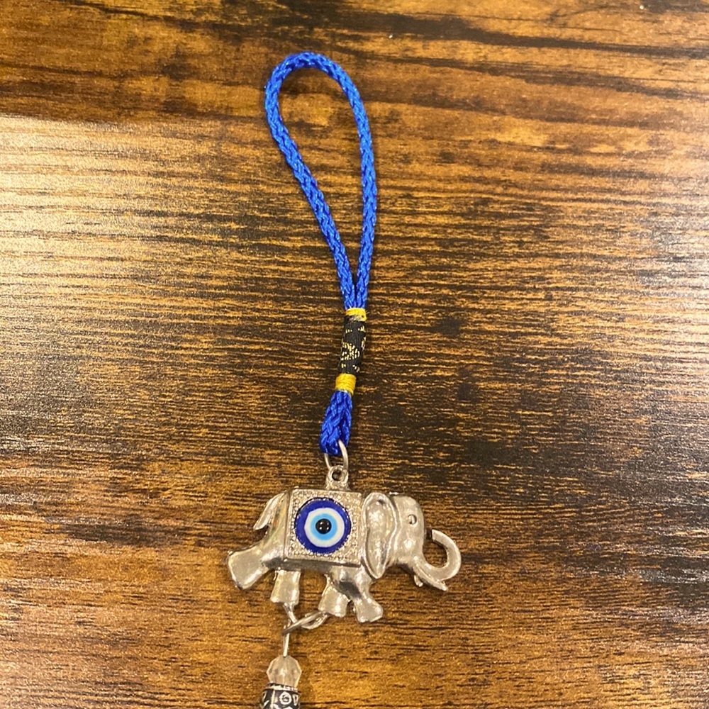 Beautiful elephant evil eye accessory - Picture 2 of 5